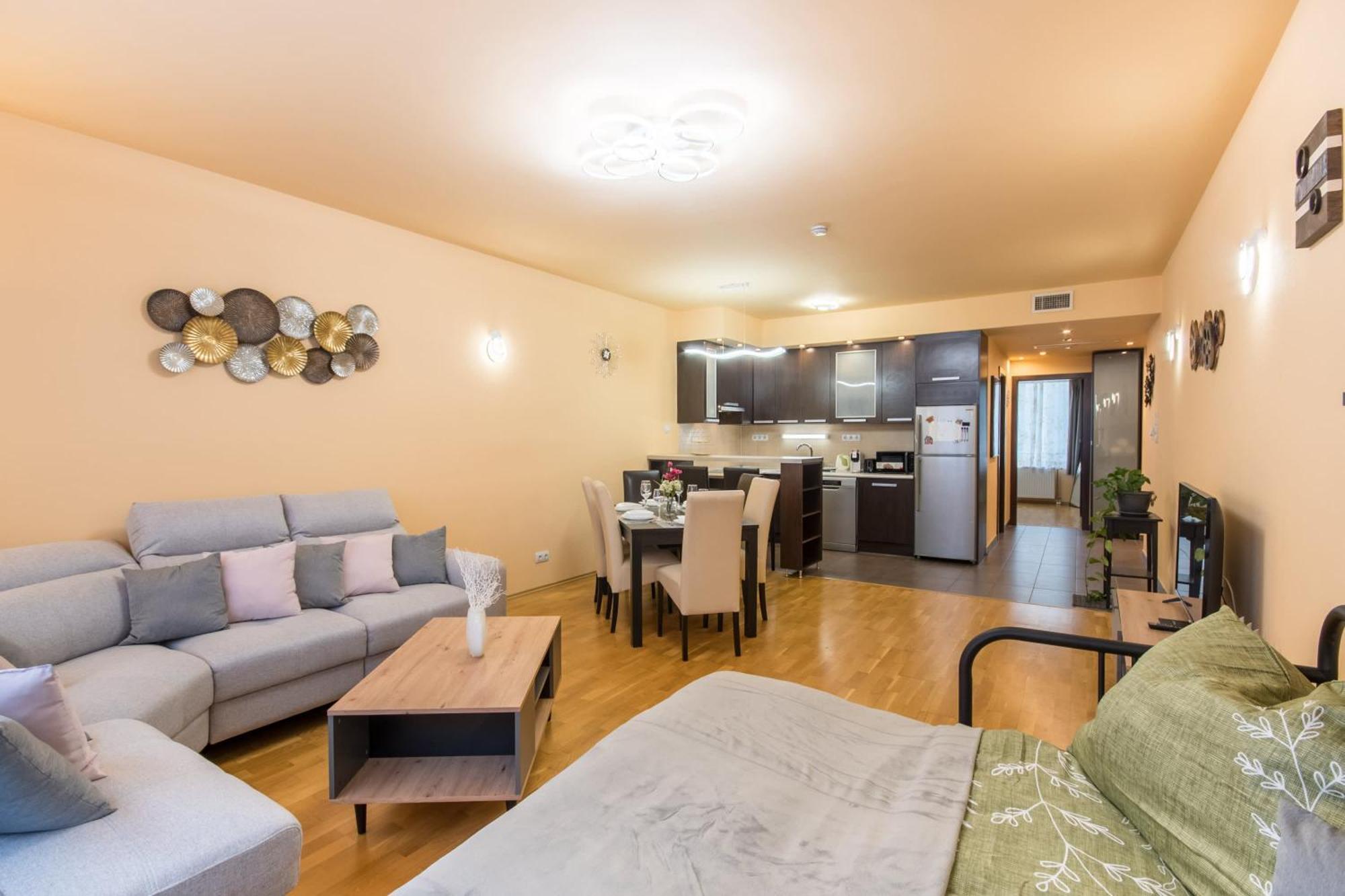 דירות בודפשט Very Central - Large - Balcony - Comfy מראה חיצוני תמונה